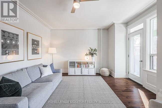 Photo du bâtiment - 553 Euclid Ave