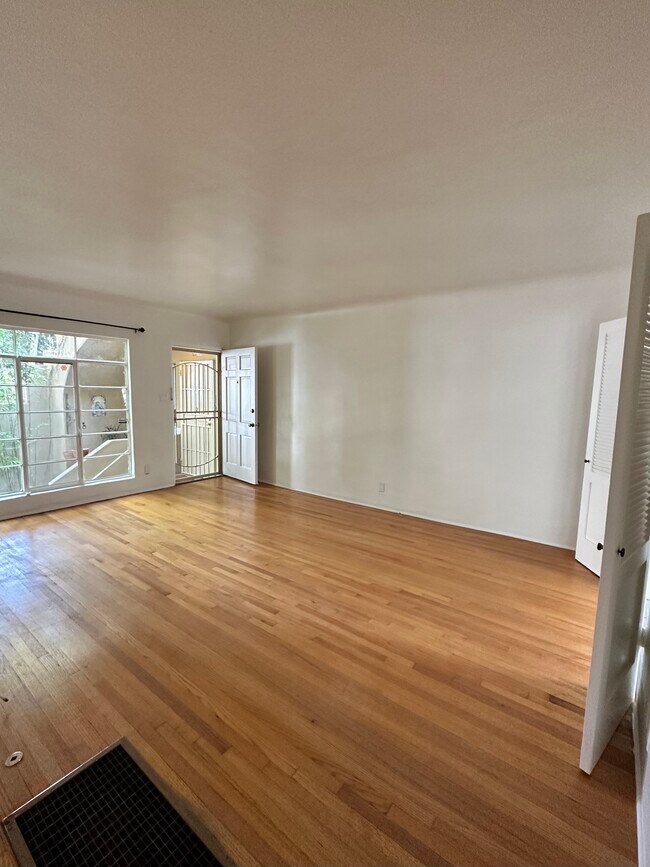 Sala de estar - 2818 Waverly Dr