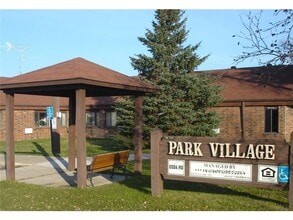 Building Photo - 1007 1st St