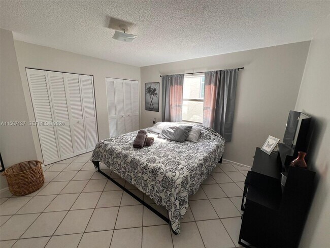 Foto del edificio - 753 Michigan Ave