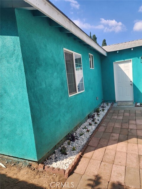 Foto del edificio - 1560 W 215th St