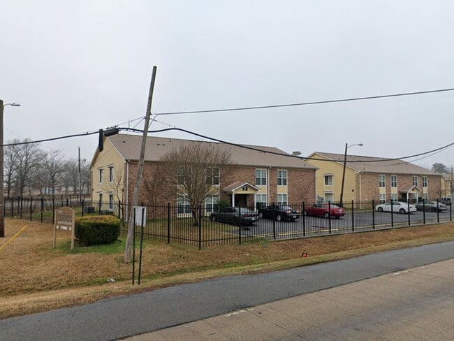 Building Photo - 4715 Hilry Huckaby III Ave