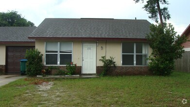 Building Photo - 121 Cascade St