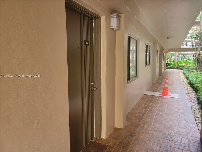 Foto del edificio - 8540 SW 133rd Avenue Rd