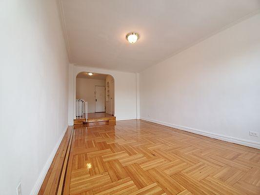 Foto principal - 1 bedroom in BRONX NY 10456