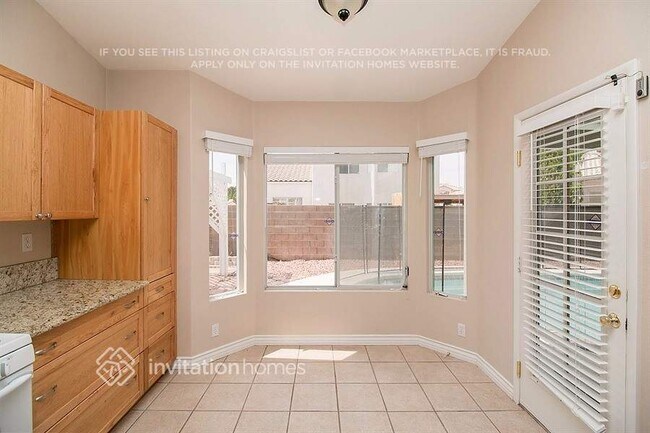 Foto del edificio - 6105 Desert Haven Rd