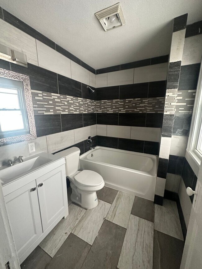 Foto del edificio - 3bd Single Cash Pay/Section 8