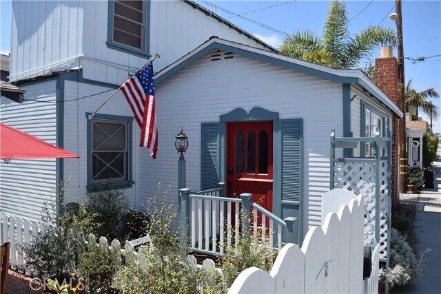 Primary Photo - 1007 Balboa Ave