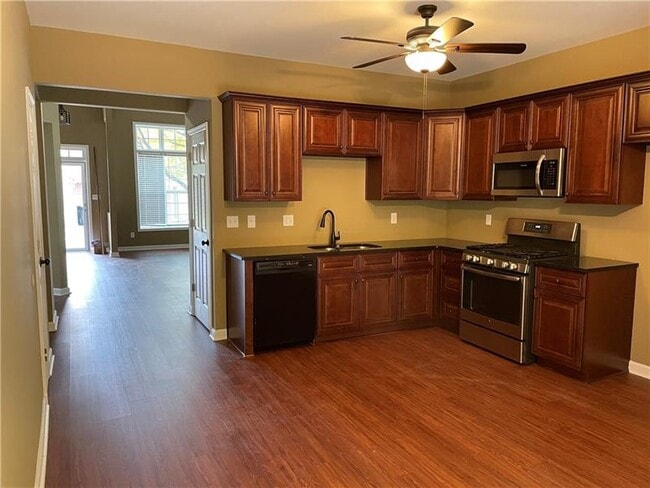 Building Photo - 2792 Briaroak Dr