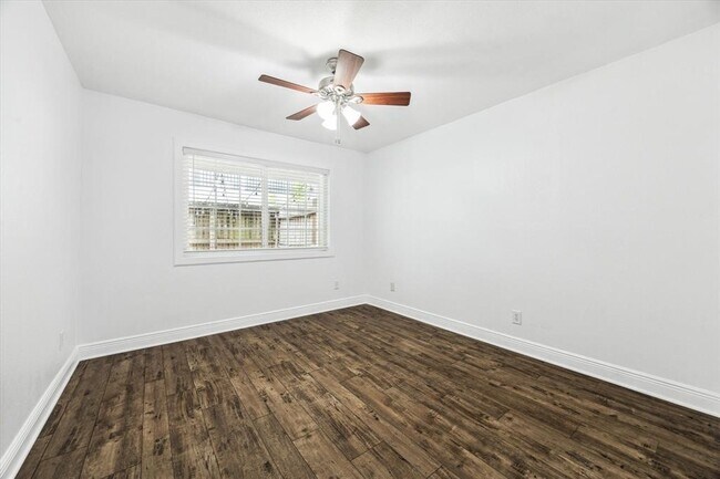Building Photo - 12633 Memorial Dr