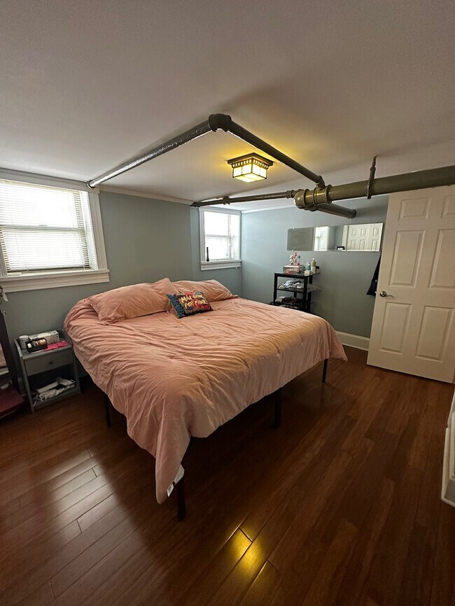 Foto del edificio - 346 N Austin Blvd