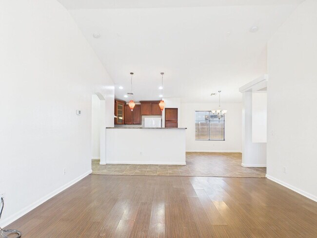 Building Photo - Heartland Ranch Gem