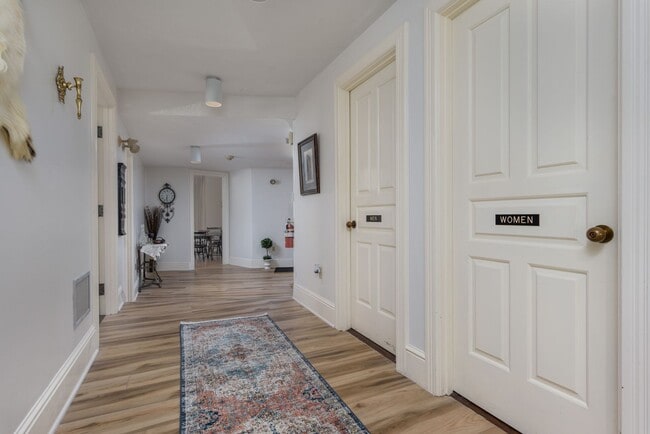 Building Photo - 132 State St