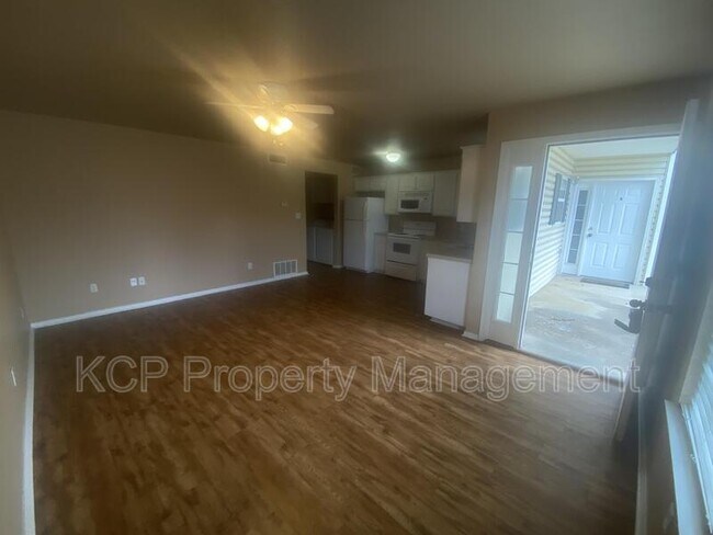 Foto del edificio - 815 N 48th St