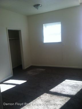 Building Photo - 502 W Saint Catherine St