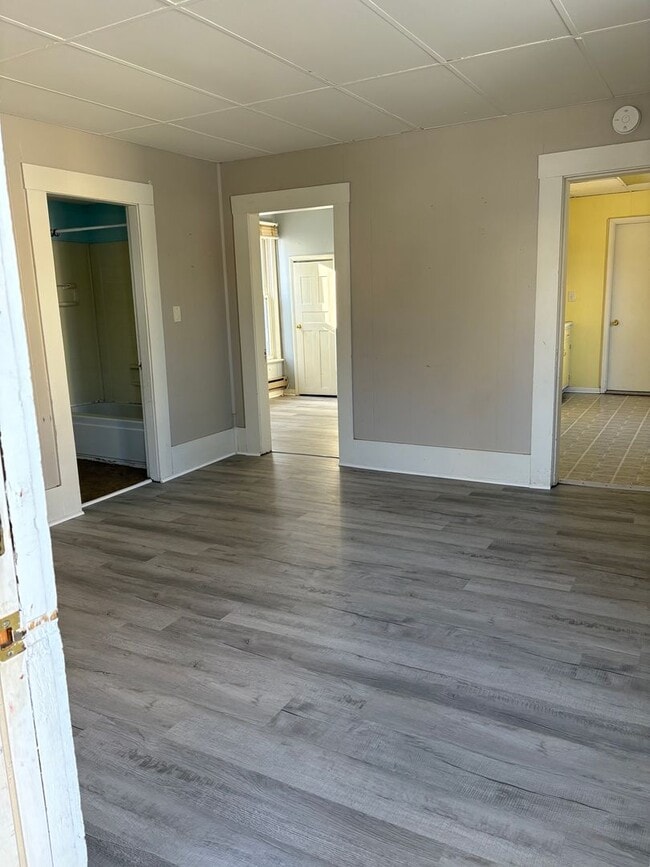 Foto del edificio - Downstairs Apartment