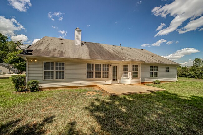 Building Photo - 147 Shenandoah Ct, Hiram, GA