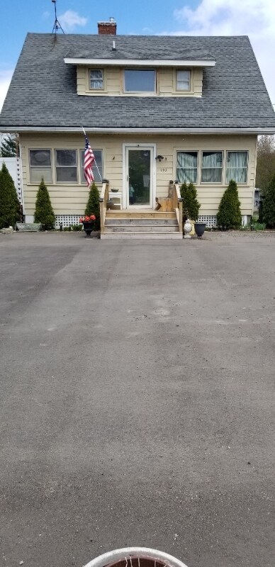 Foto principal - 795 Orion Rd