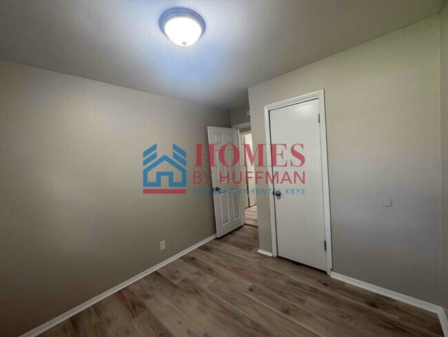 Foto del edificio - Two Bedroom Duplex | Move in Ready
