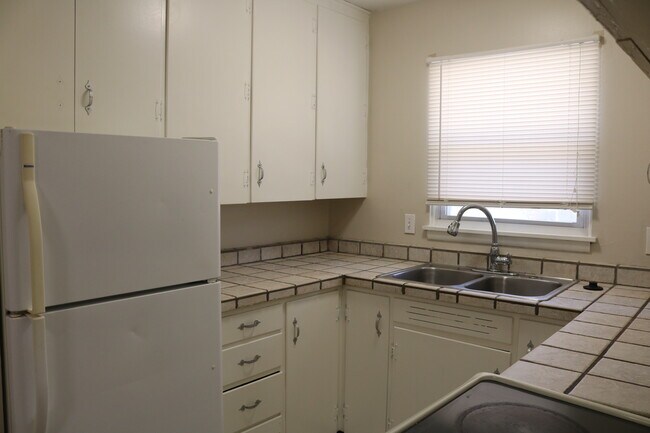Building Photo - 6115 Marty St