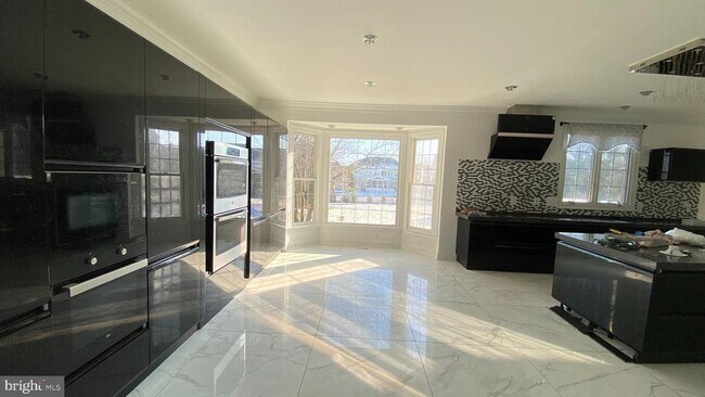 Foto del edificio - 43861 Hartley Pl