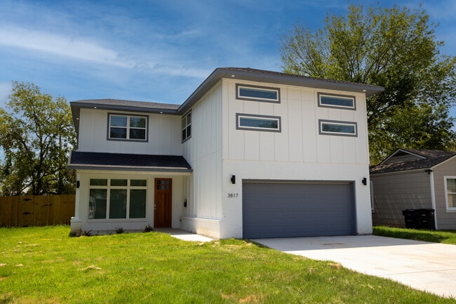 Building Photo - 3820 Winfield Ave