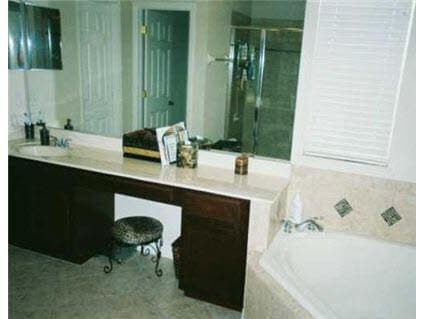 Foto del edificio - 1542 Almond Avenue