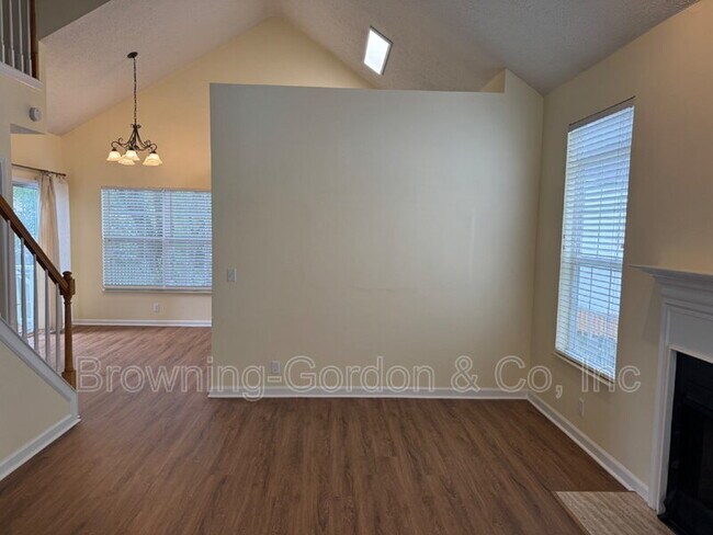 Foto del edificio - 4256 Chesney Glen Dr