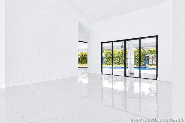 Foto del edificio - 5740 SW 33rd Terrace