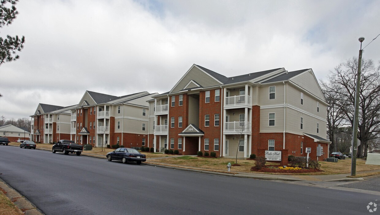 Primary Photo - Belle Hall Apartment