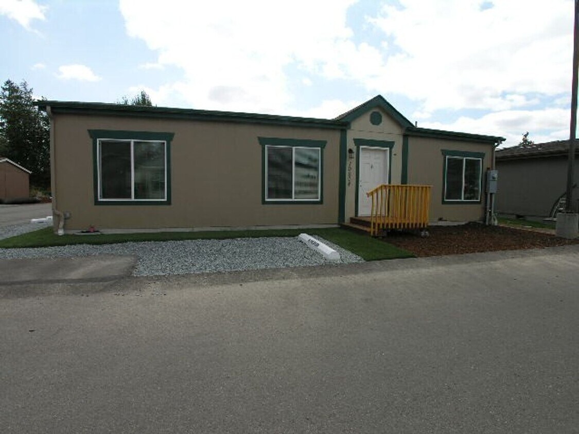Primary Photo - 3bd/2 bath mobile home available 10/10