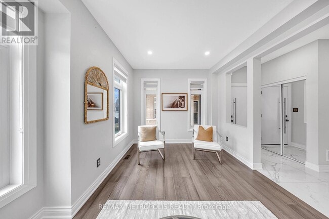 Building Photo - 10 Snowcreek St