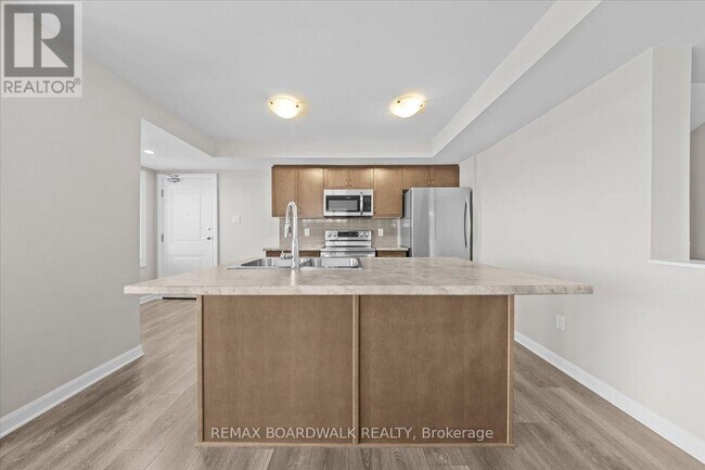 Photo du bâtiment - 709 Amberwing Private