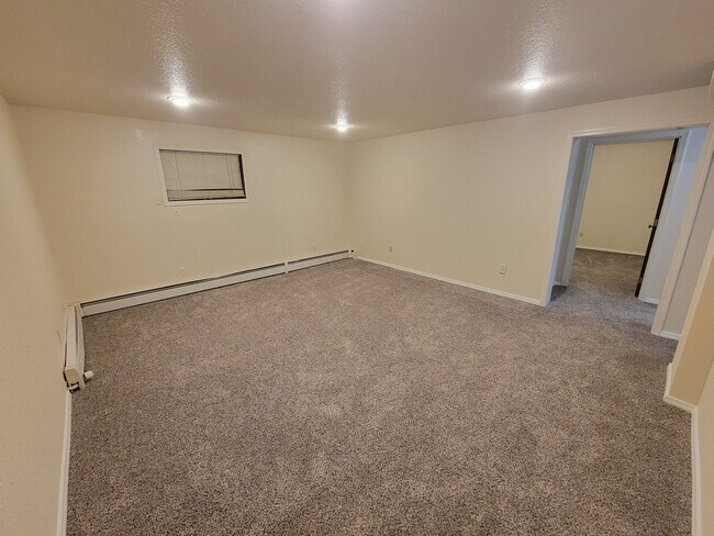 Building Photo - 3125 East Beech Way, Unit 6 - Beech