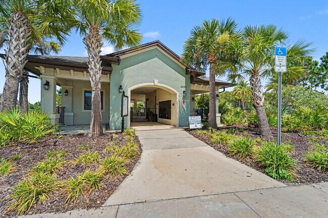 Building Photo - Spacious 3-Bed, 2.5-Bath Townhouse with 1-Car Garage in Windermere Estates at Wiregrass Ranch