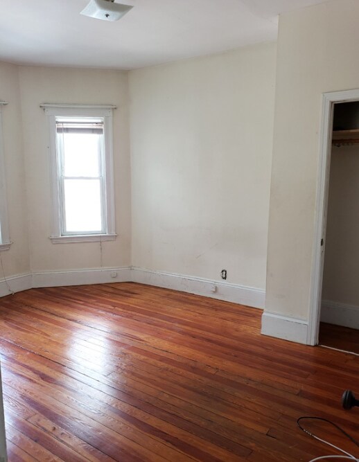Building Photo - 348 Faneuil St