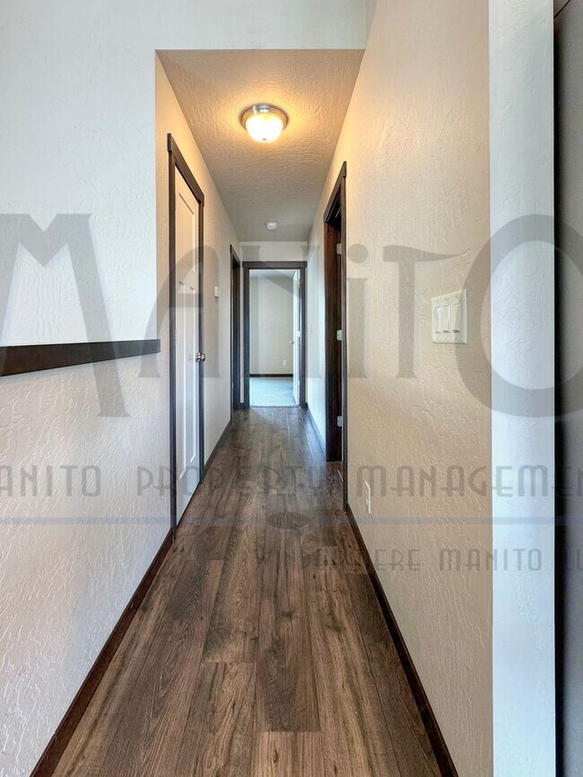 Foto del edificio - **COMING SOON** Breathtaking Views on Secondary Waterfront