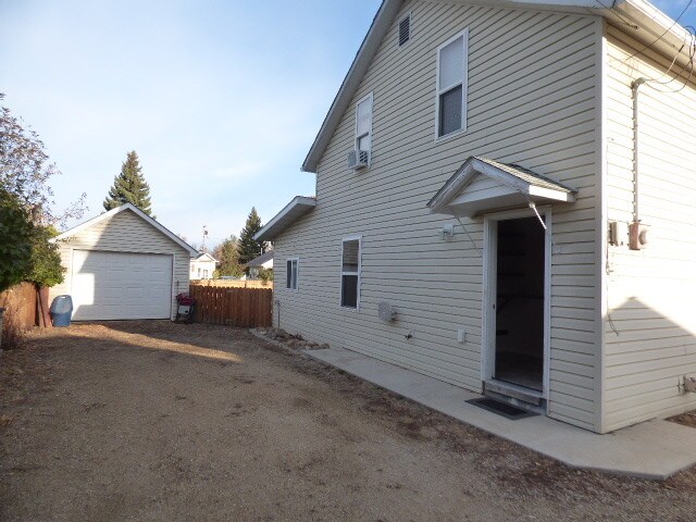 Building Photo - 307 W Virginia St