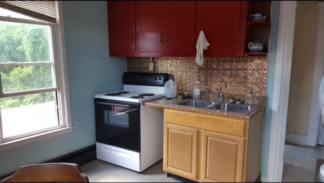cocina - 121 N Lancaster St