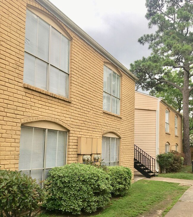 Foto del edificio - 6200 W Tidwell Rd