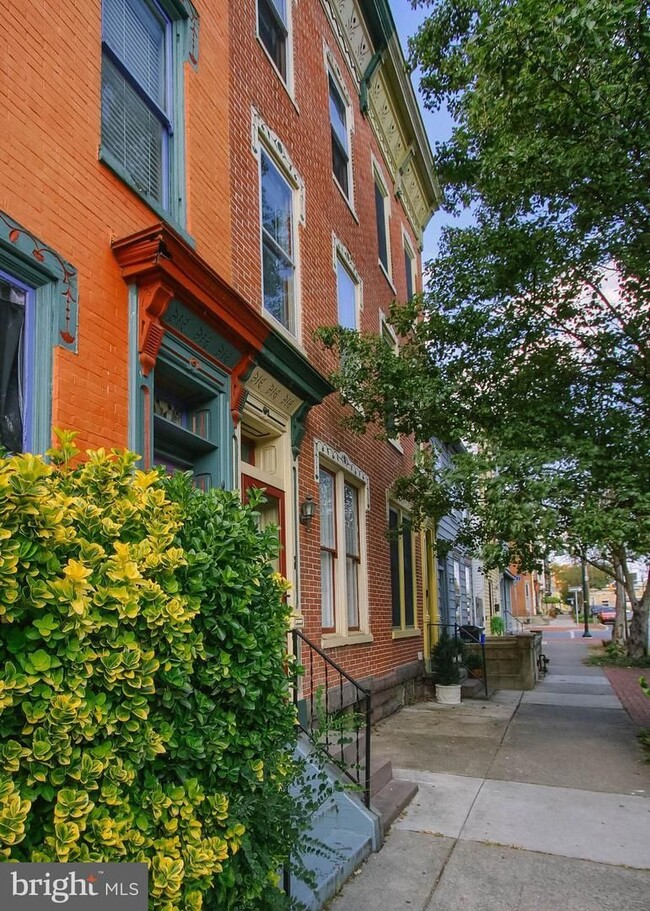 Foto del edificio - Historic 3 Bedroom in Heart of Midtown