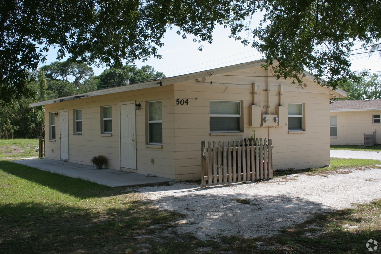 504 Collins Rd, Nokomis, FL 34275 Apartments in Nokomis, FL