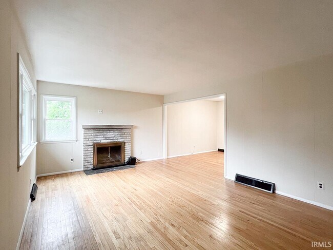 Foto del edificio - 2519 E 7th St