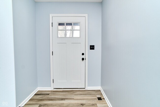 Foto del edificio - 730 N East St