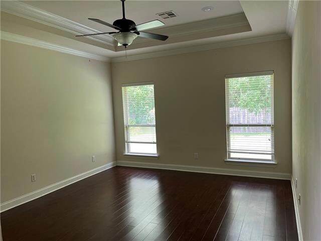 Building Photo - 552 English Oak Dr