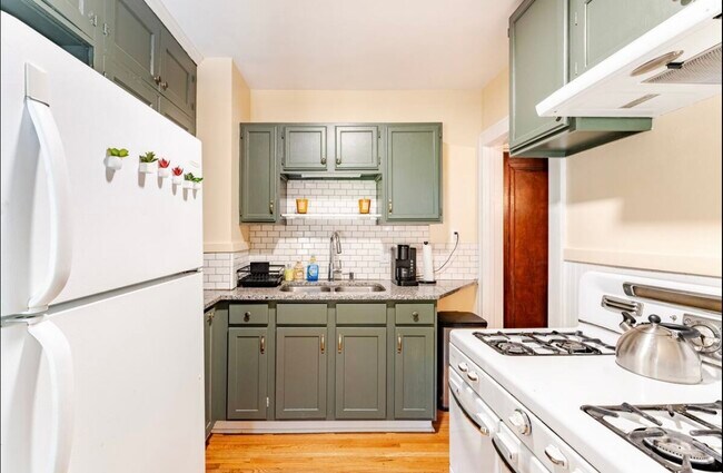 Foto del edificio - 4125 17th Ave S