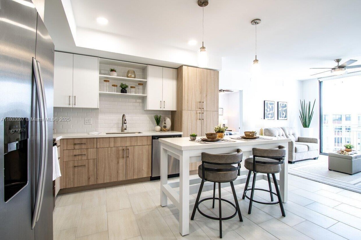 Foto principal - 3645 NW 36th St
