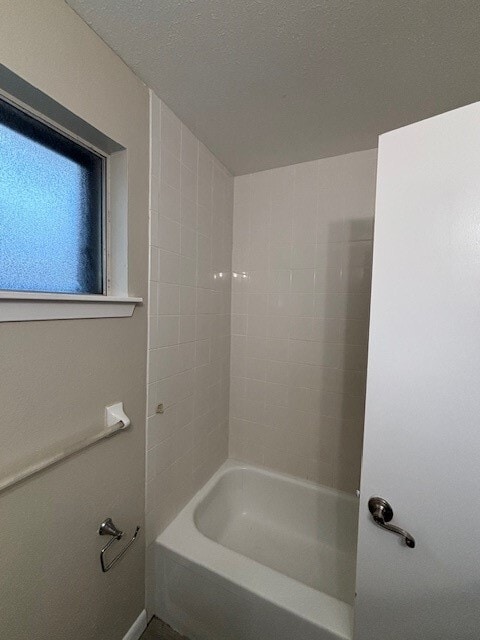 Building Photo - 3303 Brooktree Ln