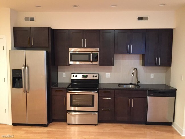 Building Photo - 1 br, 1 bath Apartment - 1612 South Street