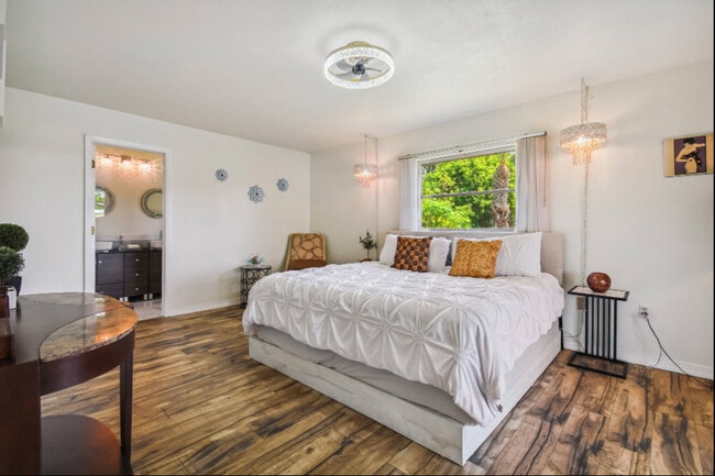 Building Photo - 5058 Ackley Terrace